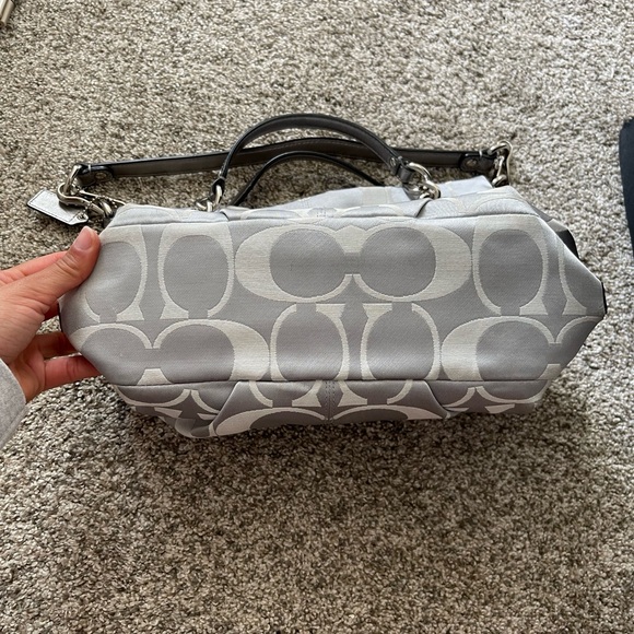 Vintage Coach Shoulder Purse - Picture 5 of 6